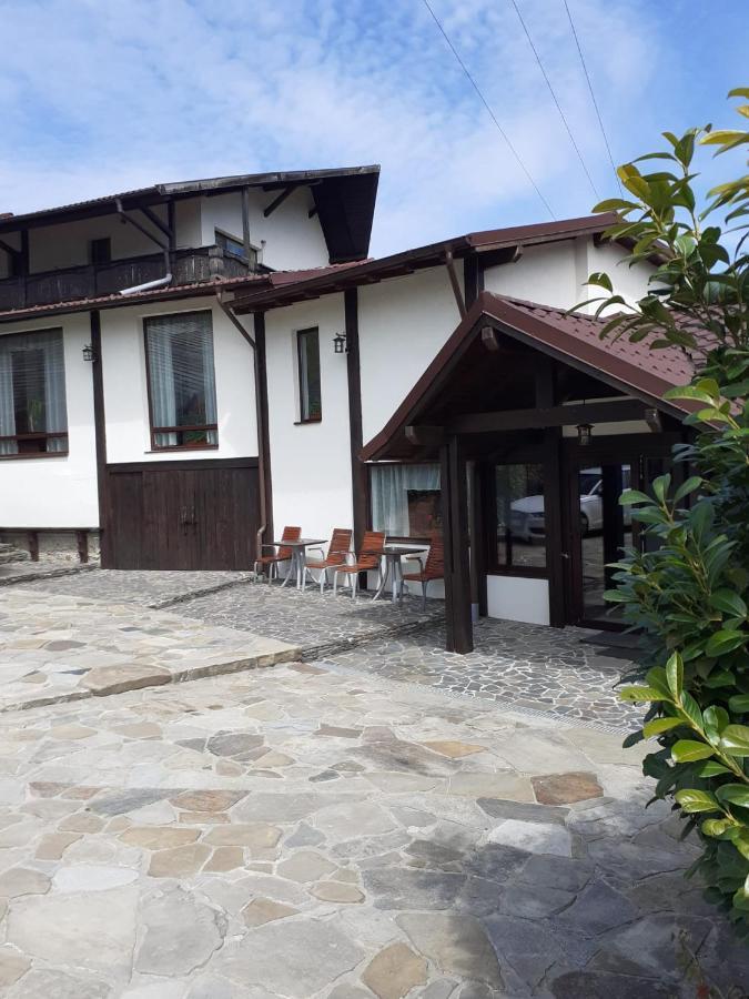 No Comment Rustic Hotel Curtea de Argeş Exterior foto